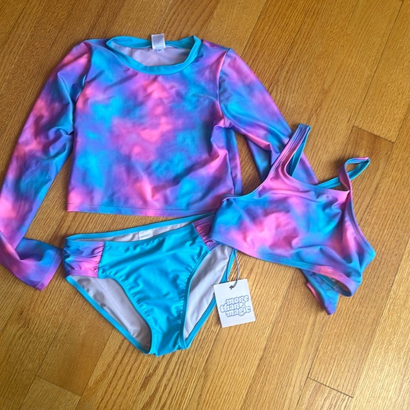 New with tags girls bikini and rash guard - Picture 1 of 4